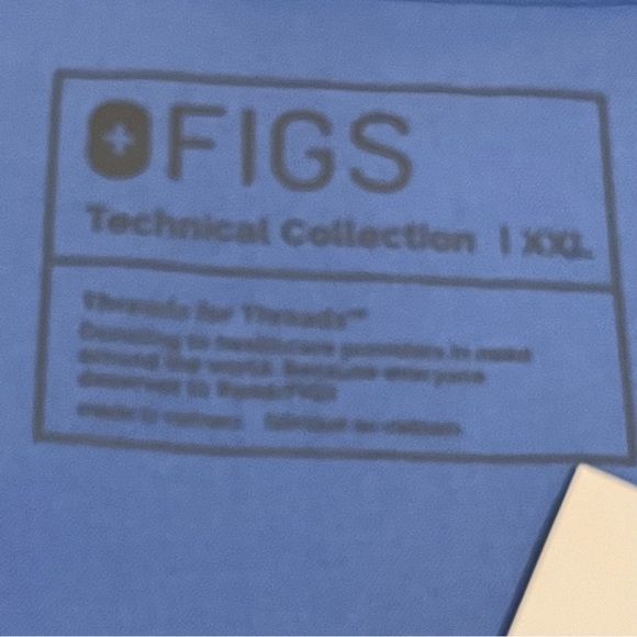 Figs casmo  three pockets AYa heathcare logo scrub top size 2XL - Picture 5 of 8